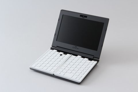 キーボードがポメラ過ぎる！　Win 10搭載ノート「ポータブック」をフォトレポート