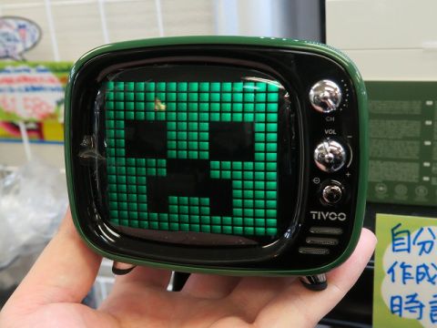 自作のドット絵を表示できるレトロテレビ風のBluetoothスピーカーが