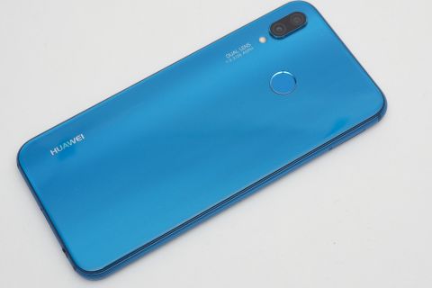 容量64GBで最安3万円切りのau版「HUAWEI P20 lite」が最強すぎて……ほか