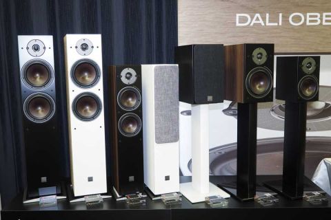 低価格機と思えないボーカルの美しさ、DALI OBERONにため息 | ASCII