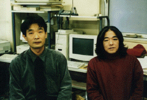(株)パレード代表取締役の太田宏司郎氏(左)と、開発担当者の吉中年瑞氏(右) 