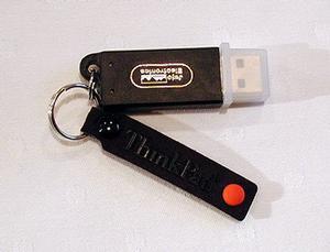 『USBメモリー・キー(8MB)』