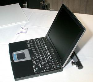 米コンパックが発表した『EVO Notebook N200』
