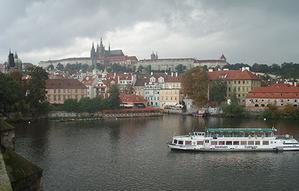 VB 2001の開催地となったプラハは、町の各所に世界遺産指定の歴史的建造物があることで知られている