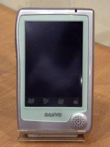 三洋電機のSymbian OS搭載PDA試作機『Lyra』