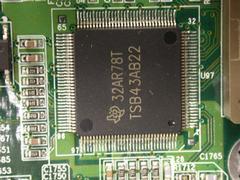 Texas Instruments製TSB43AB22