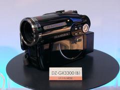 3MピクセルCCDを備える最上位モデル『DZ-GX3300(B)』。ボディーカラーは艶やかな黒