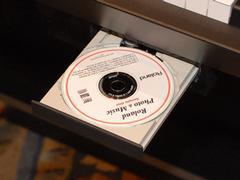 CD-ROMドライブ