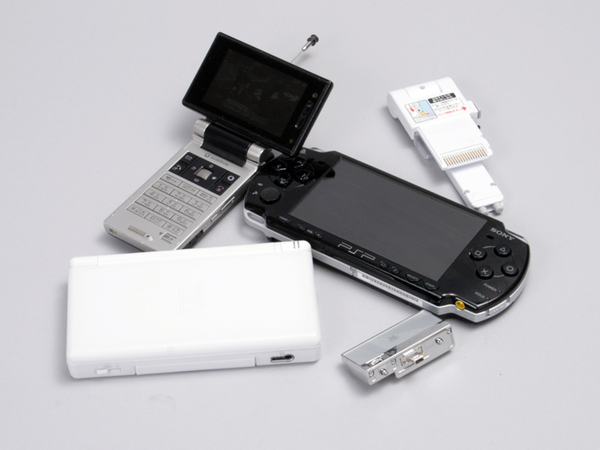 携帯電話・DS・PSP