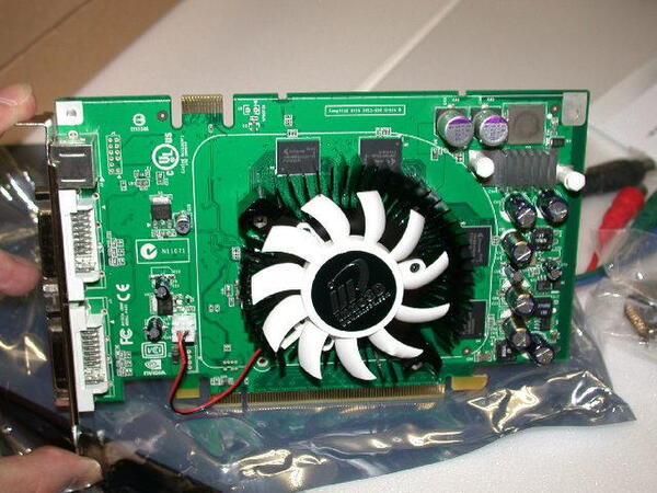 「GeForce 8500 GT」搭載カードの例
