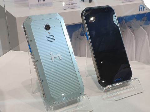 デザイン性とタフネスさを両立させた業務用スマホに注目！ | ASCII