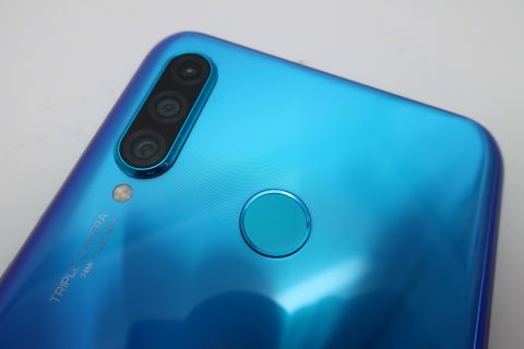 【最終値下げ】HUAWEI P30 lite Premium HWV33 HUAWEI P30 lite Premium HWV33 au ミッドナイトブラック 送料無料