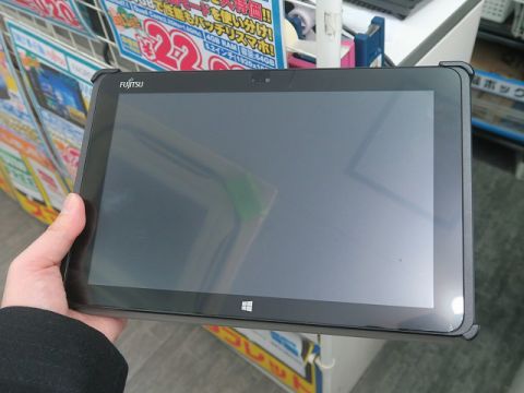 2020円は安すぎ！ 訳ありジャンクの高性能「ARROWS Tab」が入荷