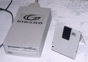GIGAMOの試作機 