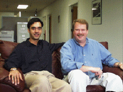 Tejbir Sidhu(テジブ・シドゥ)社長(左)は'98年1月に社長として招かれた。写真右が、創設者でありCEOのTim Heidman氏 