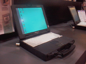 パナソニックカナダではヘビーデューティー仕様のノートパソコンが出展されていた