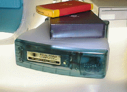 『VST Blase』は、ジョブズ氏が基調講演のデモに利用したディスクドライブだ 