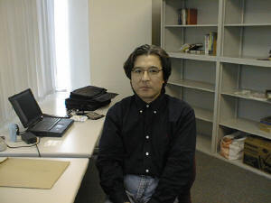 (株)デジタルガレージの代表取締役社長を務める伊藤穣一の好意で、MAAのオフィスは現在、インフォシーク事業本部内の一角に間借り
