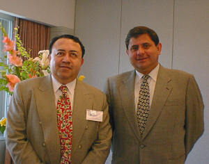 米enCommerce社のAlberto Yepez(アルベルト・イエペス)社長(右)と、Hector Saldana(へクター・サルダナ)副社長