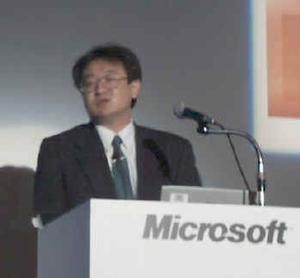同社システム統括部デスクトップOSグループプロダクトマネジャーの用瀬晃一氏「Windows 2000 Professionalは、すべてのビジネスに最適な最も信頼性の高いデスクトップ/モバイル用Windows」