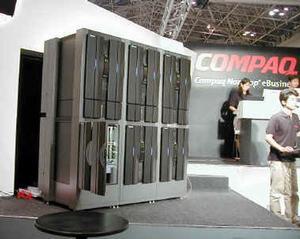 コンパックはノンストップサーバー『Himalaya』や『AlphaServer』などのハードウェアを展示した