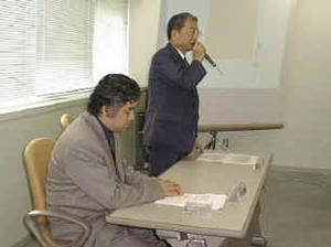 インナーブレインの川野真寛代表取締役(左)と、NTTアドの千代田昭代表取締役(右)