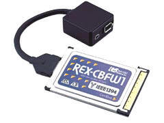 CardBus用の『REX-CBFW1-V』。ケーブル給電が必要な機器用にACアダプター用コネクターも装備