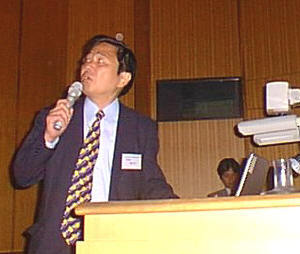講師の國重氏は、住友銀行出身。銀行員時代は、MOF担当を務めていたという。ユーモアを交えたトークに、会場は大いに沸いた