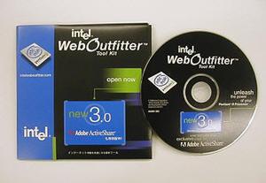 WebOutfitterサービス登録者に無償で送られる『WebOutfitter Tool Kit』。WebOutfitterのサイトで入手できるソフトウェアが入っている