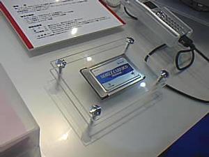 『モバイルカード デュオ』は、定価1万4800円。電源は、パソコン等のスロットから供給される