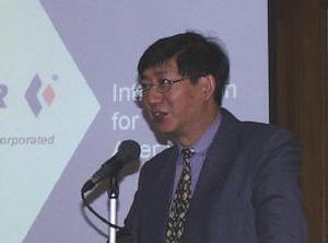 台湾エイサーネクサスの呉作樂(ランス・ウー)社長、「今後、Voice-over-IPは非常に重要となる技術、当社はVoIPに対応したネットワーク製品を提供している」</cap> 