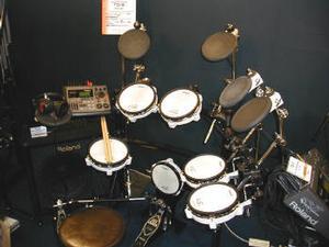  エレクトロニックドラムは同社が注力している製品のひとつ。新しいドラム専用音源モジュール『TD-8』も新製品として展示された。