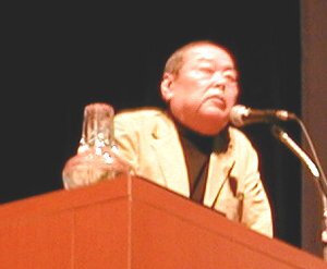 津野海太郎氏。『季刊・本とコンピュータ』の編集長。“HONCO on demand”第1弾の出版物『誰のための電子図書館?』を執筆している