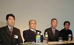 左から、松本拓也専務取締役、松本克己代表取締役社長
