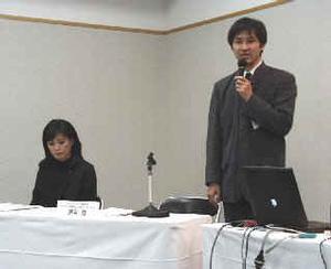同社代表取締役の早川氏(左)と、プロダクトマネージャーの浦吉氏(右)