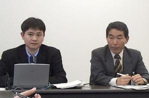 NTTコムウェア人事部研修センタマネージャの宮永久人氏(右)と、同サブマネージャの石川哲也氏(左)