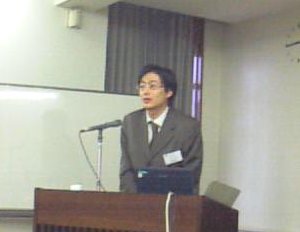 後半の講演を担当した電通の関西支社、和田氏は、ブランド育成に関する同社のノウハウなどをサンプルを使いながら紹介した