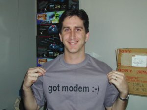 販促品として配っていた“got modem”のロゴが入ったT-シャツ