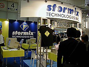  Stormixは、Expoで開発要員や日本のマネージャーの面接も行なった 