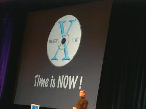 ジョブズ氏は“No more excuses、Time is NOW!”――“今こそがその時だ”といった挑発的なメッセージで開発者のMac OS X開発を焚きつけた