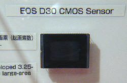 D30に搭載されるCMOSセンサー 