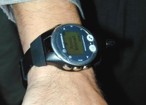 こちらはMotorolaの腕時計型Webアクセスデバイスの試作品。ウルトラ警備隊を思い出すが、こちらの方が遙かに高機能のようだ