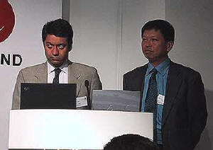 アイピートレンド取締役CEOのスティーブ・チャン氏(右)と同社代表取締役COOのマヘンドラ・ネギ氏 