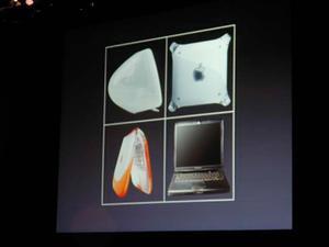 iMac DV Special Editionは人気の大容量メモリー、大容量ハードディスク搭載モデルで、グラファイト色モデル(デザインは改善されている)に加えて、スノー(白色)のモデルが加わっている
