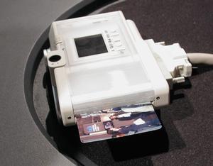 印刷中のマイクロBJカメラ