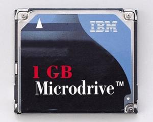 1GBタイプのマイクロドライブの写真