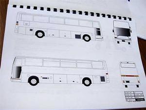 テンプレート。同じように見えるが一つ一つのバスには非常に細かい違いがあり、膨大な数のテンプレートが必要になるという