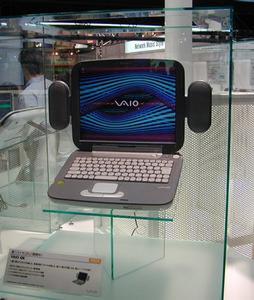 ソニー(株)のブースでは、開発中の『VAIO QR』のモックアップを展示