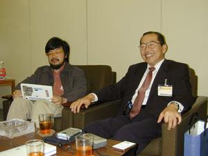 右が成澤氏、左が遠藤編集長