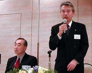 右から、NTTコムウェア取締役IT商品本部商品企画部長の長野宏宣氏、日本ラショナルソフトウェアの齊藤肇氏